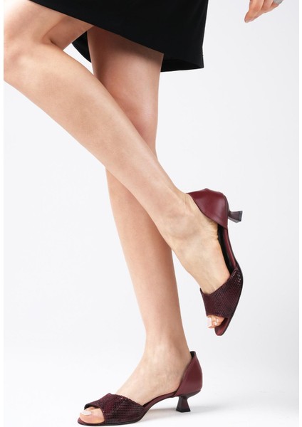 Adrian Bordo Renk Kadın Kısa Topuklu Ayakkabı fırsatları