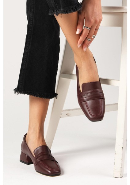 Cecille Bordo Renk Küt Burunlu Kısa Topuklu Kadın Ayakkabı fırsatları