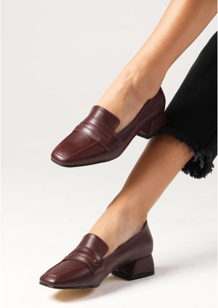 Cecille Bordo Renk Küt Burunlu Kısa Topuklu Kadın Ayakkabı