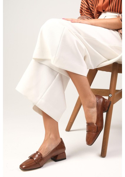 Anneka Kahverengi Küt Burunlu Kadın Kısa Topuklu Ayakkabı fırsatları