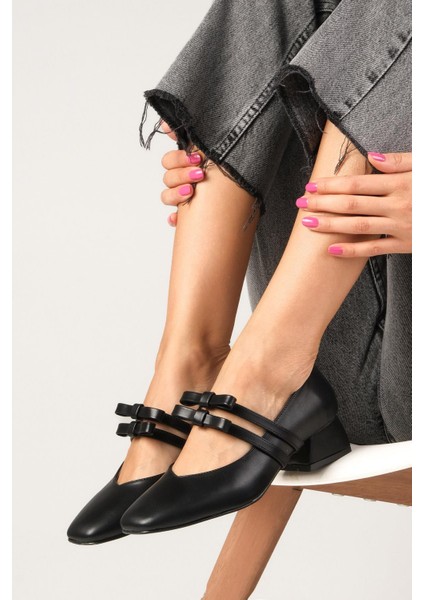 Britney Siyah Renk Küt Burunlu Kadın Kısa Topuklu Ayakkabı modelleri