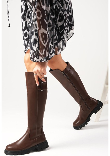 Kahverengi Kadın Çizme Yandan Fermuarlı Kalın Tabanlı Suni Deri Şık Tasarım fırsatları
