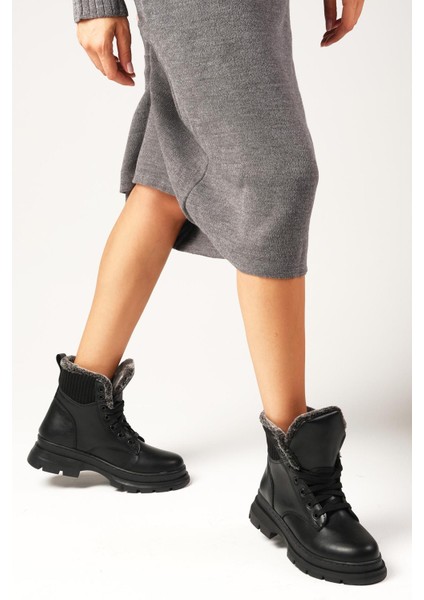 Brook Siyah Bağcıklı Bilek Kısmı Kürklü Kadın Postal Bot indirimleri