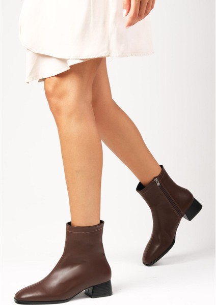 Tori Kahverengi Ince Kürk Astarlı Yandan Fermuarlı Küt Burunlu Kadın Topuklu Bot fiyatları