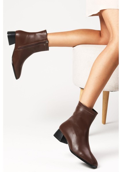 Tori Kahverengi Ince Kürk Astarlı Yandan Fermuarlı Küt Burunlu Kadın Topuklu Bot modelleri