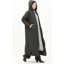 Butik Ayseba Kadın Siyah Cepli Büyük Beden Kapüşonlu Kapitone Kaban Ferace