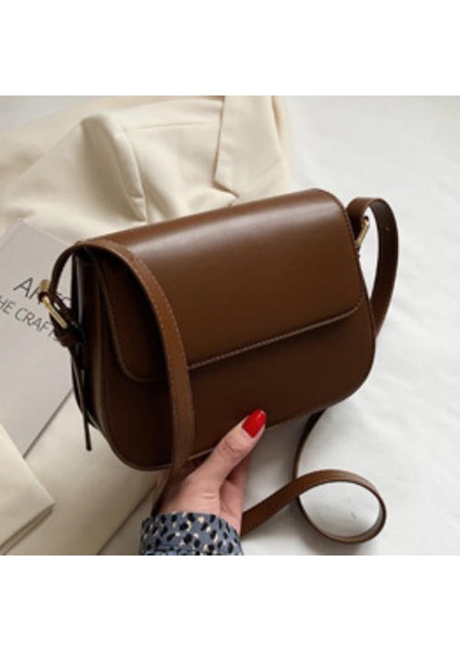 Yumuşak Deri Kadın Çantası Retro Eyer Çanta, Niş Moda Tek Omuzlu Haberci Çanta (Yurt Dışından)