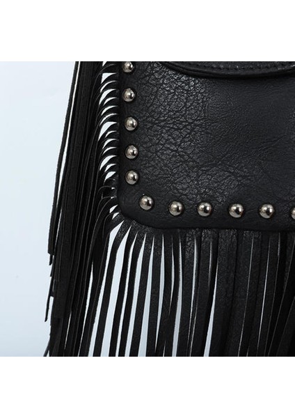 Modaya Uygun ve Şık Yumuşak Deri Çivili Püskül Çanta, Zincir Tek Omuzlu Crossbody Kadın Çantası (Yurt Dışından)