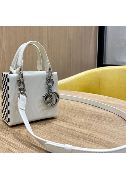 Niş Tatlı Mizaç Diana Çantası, Şık ve Çok Yönlü Tek Omuzlu Messenger El Çantası (Yurt Dışından) fiyatları