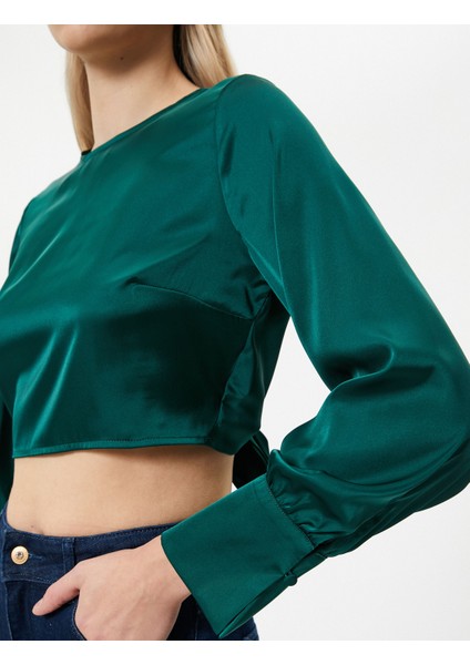 Melis Ağazat x Koton - Crop Sırt Dekolteli Saten Bluz indirimleri