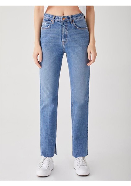 KadınBetıana Yüksek Bel Düz Kesim Yırtmaçlı Jean Pantolon fırsatları
