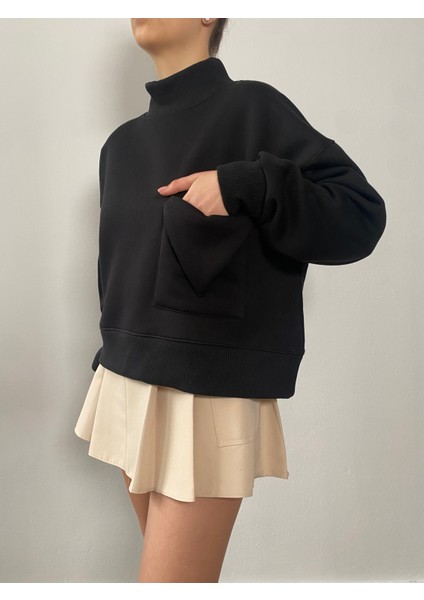 Siyah Kalp Detaylı Oversize Sweatshirt