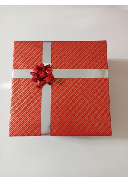 Yılbaşı Özel Kız Kardeş Hediye Seti, Şal, Kupa, Cüzdan, Mumluk, Mum Seti fırsatları