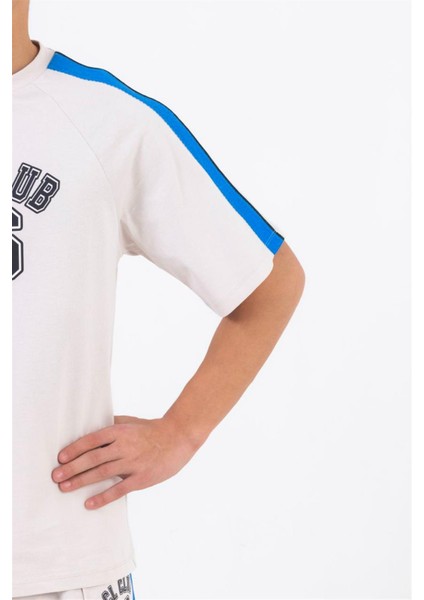 Erkek Çocuk Geniş Kesim Lcl Club Yazılı Şortlu Takım modelleri