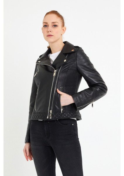 Çift Fermuarlı Kapitone Detaylı Kadın Biker Siyah Deri Ceket modelleri