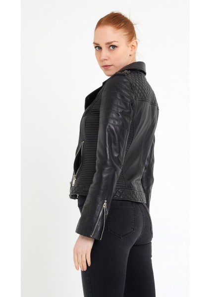 Çift Fermuarlı Kapitone Detaylı Kadın Biker Siyah Deri Ceket indirimleri