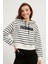 Çizgili Kapüşonlu Sweat 1