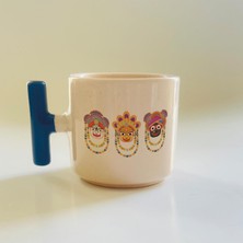 Mor Mürekkep Farklı Renkli Yüzler Tasarım Baskılı Mavi Kulplu T Kupa