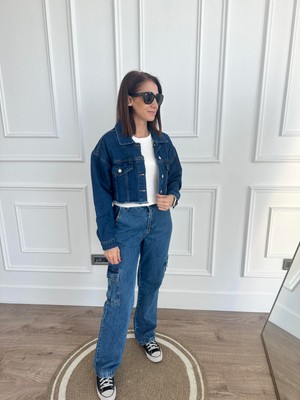 Arzu Emiroğlu Crop Mavi Denim Ceket