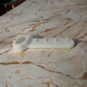 Oral-B 4'lü Diş Fırçası ve Şarj Cihazı Standı