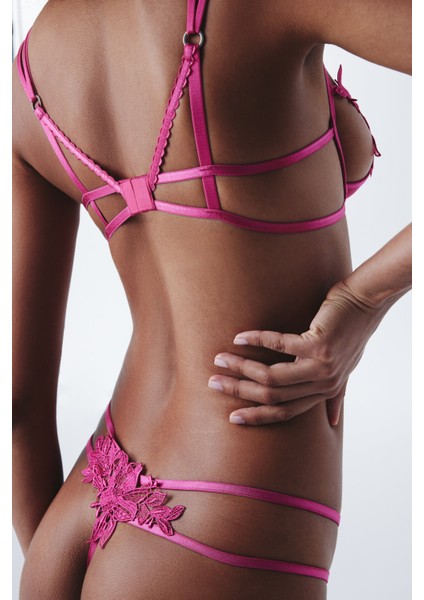 Charlotte Pembe Sütyen fırsatları