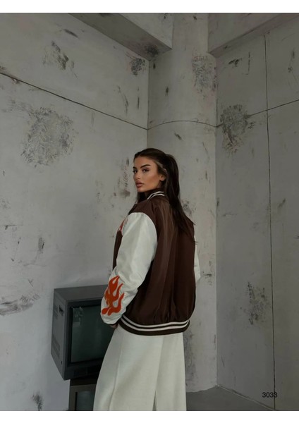 Kadın Oversize Nakışlı Kolej Ceket modelleri