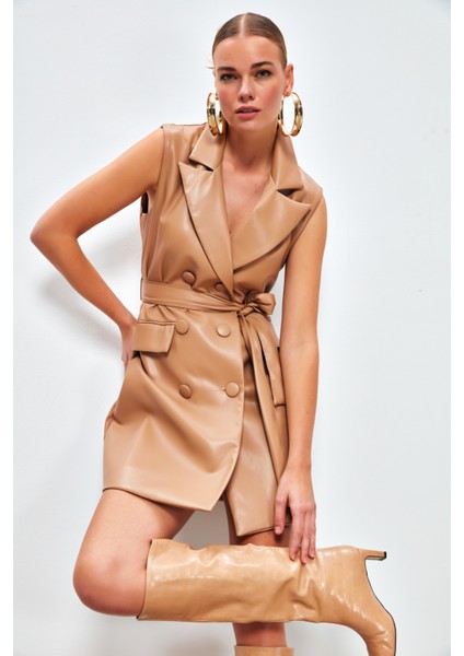 Kuşaklı Deri Yelek Elbise - Fındık