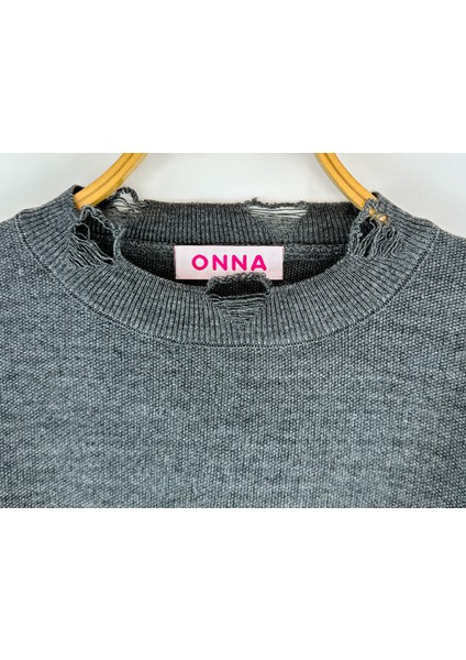 Detaylı Gri Rahat Kalıp Kazak fırsatları