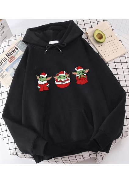 Baby Yoda Yılbaşı Ruhu Kapşonlu Sweatshirt fiyatları