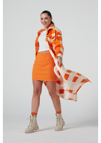 Yumuşacık Turuncu Ekoseli Çıt Çıtlı Peluş Hırka fiyatları