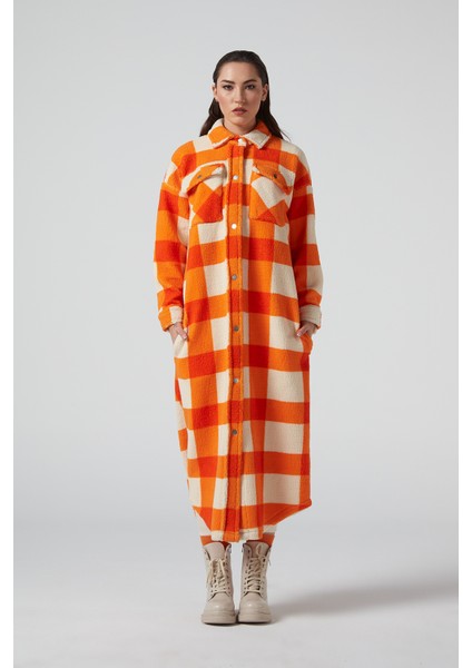 Yumuşacık Turuncu Ekoseli Çıt Çıtlı Peluş Hırka fırsatları