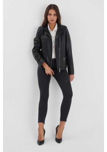 Çapraz Fermuarlı Kadın Siyah Deri Ceket modelleri