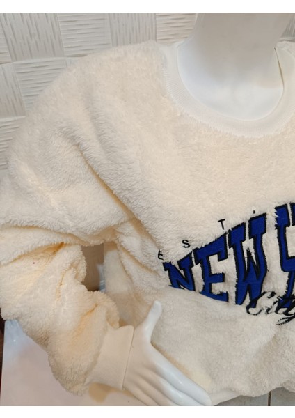 Welsoft Peluş Önü Mavi Newyork Nakışlı Yuvarlak Yaka Sweatshirt