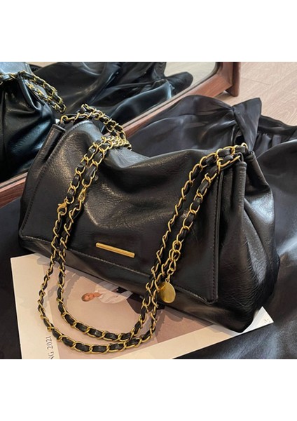 Kadınlar Için Popüler Retro Moda Büyük Kapasiteli Koltuk Altı Çantası 2023 Yeni Sonbahar ve Kış Basit Zincir Omuz Crossbody Çanta (Yurt Dışından)