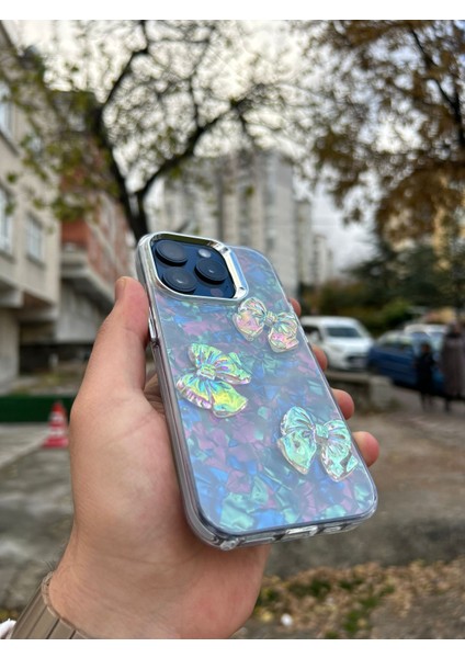 Apple iPhone 15 Pro Uyumlu Kılıf Hologramlı Kalp Kurdele 3D Kabartmalı Ayıcık Emoji Kristal Şeffaf Clear