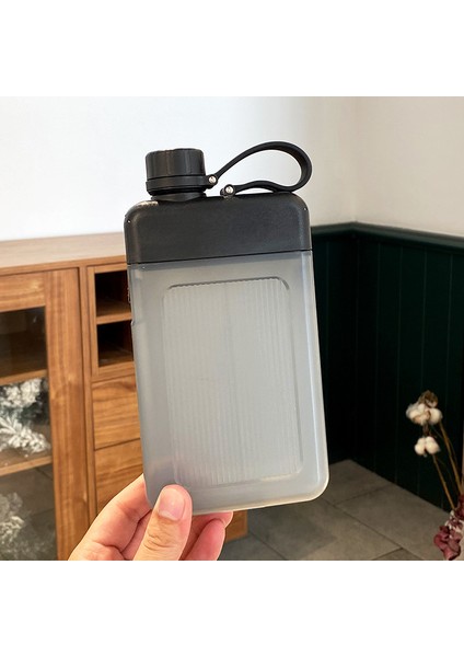Su Bardağı Düz Taşınabilir Kare Su Bardağı Açık Seyahat Taşınabilir Cep Su Şişesi Yaratıcı Düz Spor Su Şişesi Basit Siyah 450 ml (Yurt Dışından)