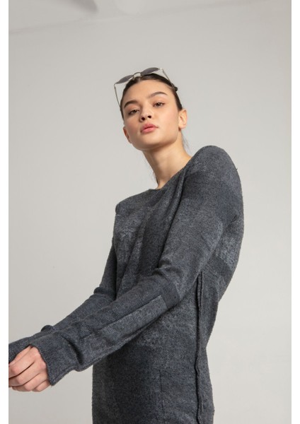 Fashıon Terz Da Özel Boyama Eskitme Efekti Sıfır Yaka Uzun Spor Triko Kazak fiyatları