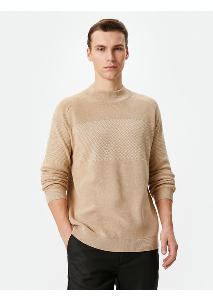 Yarım Balıkçı Yaka Kazak Triko Slim Fit Dokulu fiyatları