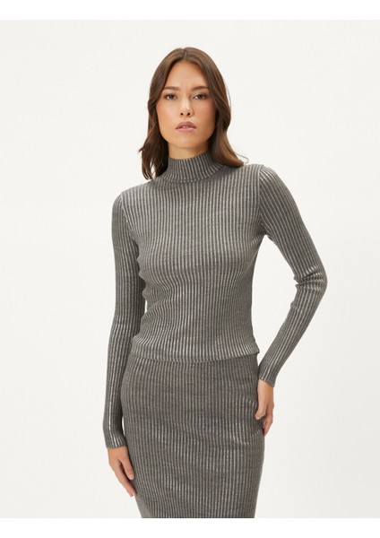 Triko Kazak Yarım Balıkçı Yaka Metalik Varaklı Regular Fit Kaşmir Dokulu modelleri