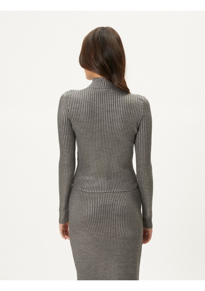 Triko Kazak Yarım Balıkçı Yaka Metalik Varaklı Regular Fit Kaşmir Dokulu fırsatları