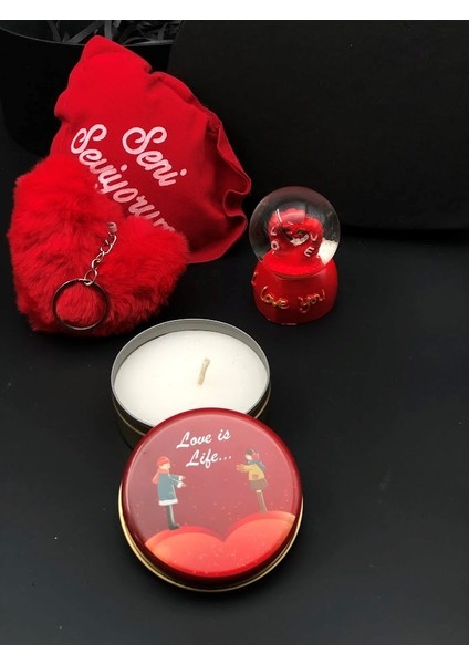 En Kırmızı Hediye Sevgililer Günü Hediyesi Kombini