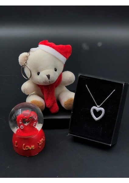 Yeni Yıl Özel Kalpli Kolye Hediyesi Mini Kar Küresi ve Noel Şapkalı Sevimli Ayıcık Anahtarlık