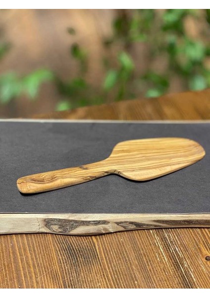 A Zeytin Spatula Üçgen 22-23 cm