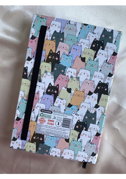 Kedi Tasarımlı Kitap Görünümlü Defter