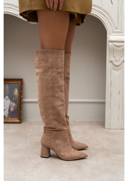 Berny Koyu Bej Süet Sivri Burun Kadın Topuklu Çizme fiyatları