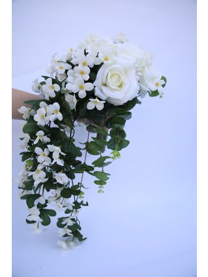Kibrithane Çiçek Yapay Buket Kuru Çiçek Sarmaşık ve Beyaz Gül Gelin El Buketi KC00120124