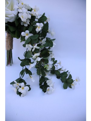 Kibrithane Çiçek Yapay Buket Kuru Çiçek Sarmaşık ve Beyaz Gül Gelin El Buketi KC00120124
