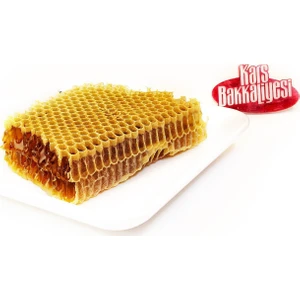 Kars Bakkaliyesi  Petek Bal (Çerçeve) 3 kg