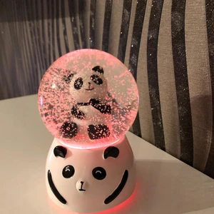 İhtişamlı Evim Orta Boy Müzikli ve Işıklı Panda Kar Küresi