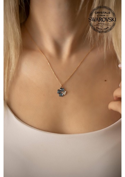 Swarovski Taşlı Yonca Model Rose Kaplama Gümüş Kolye